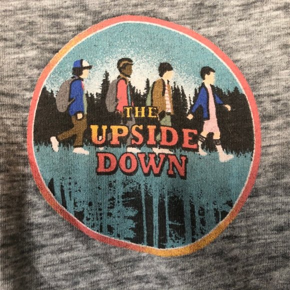 Stranger Things T Shirt L Juniors Womens Burnout Ringer Gray Short Sleeve Crew - Picture 2 of 9